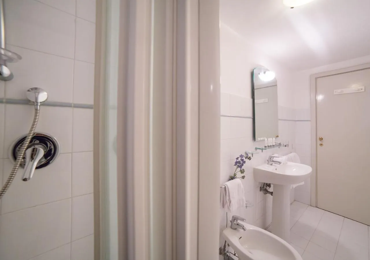 Rent In Rome - Veneto 116公寓